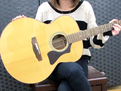 アコースティックギター